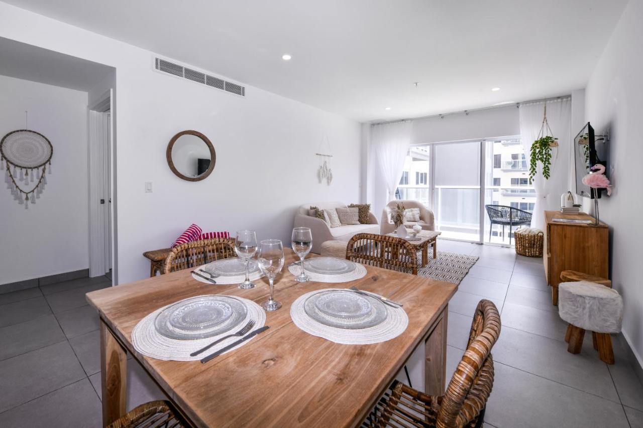 Stylish Luxury Condo, Central Location, Ocean View, Pool, Gym Oranjestad Exterior foto